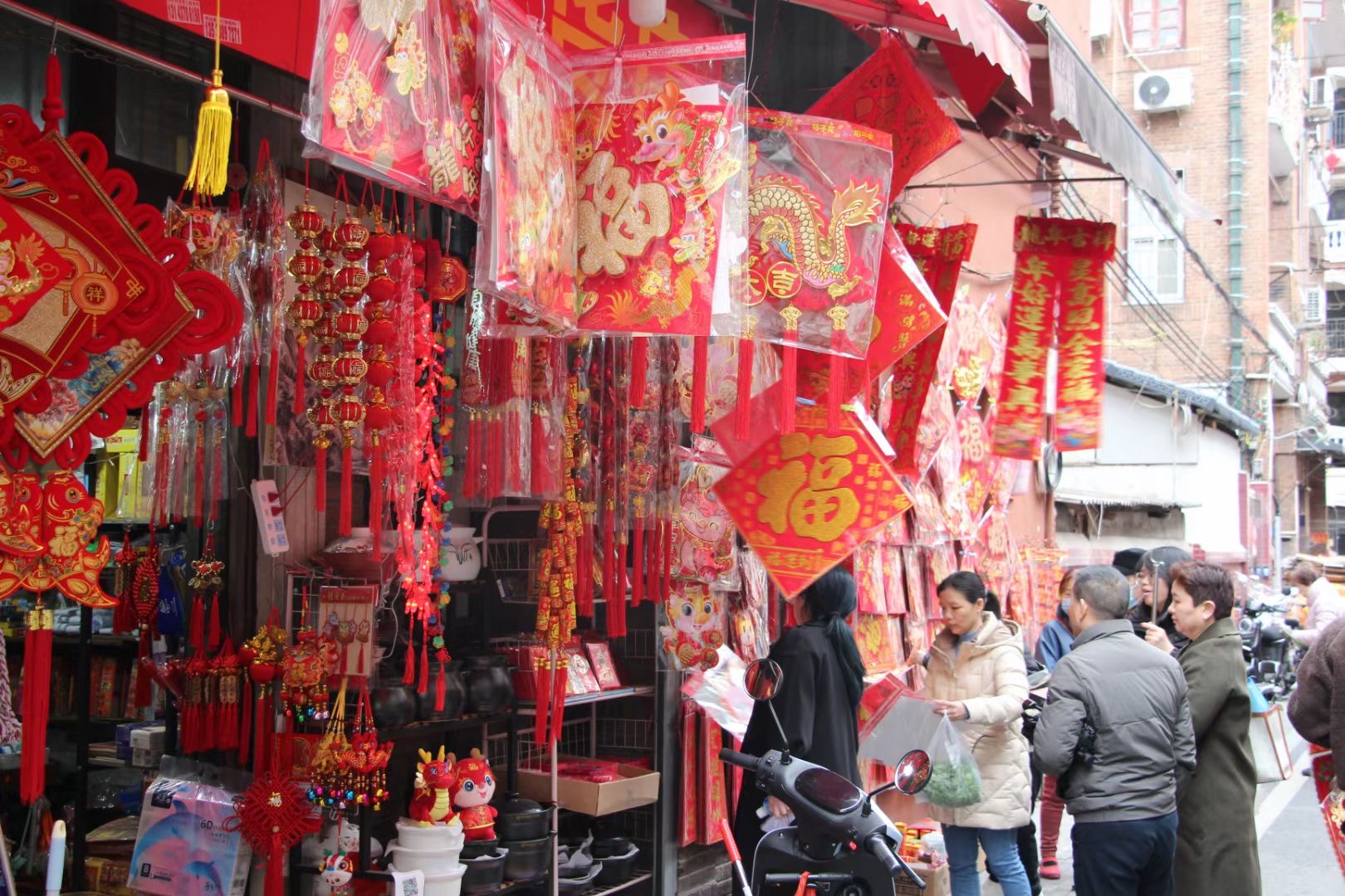 湛江吴川：年俗文化活动周焕活力