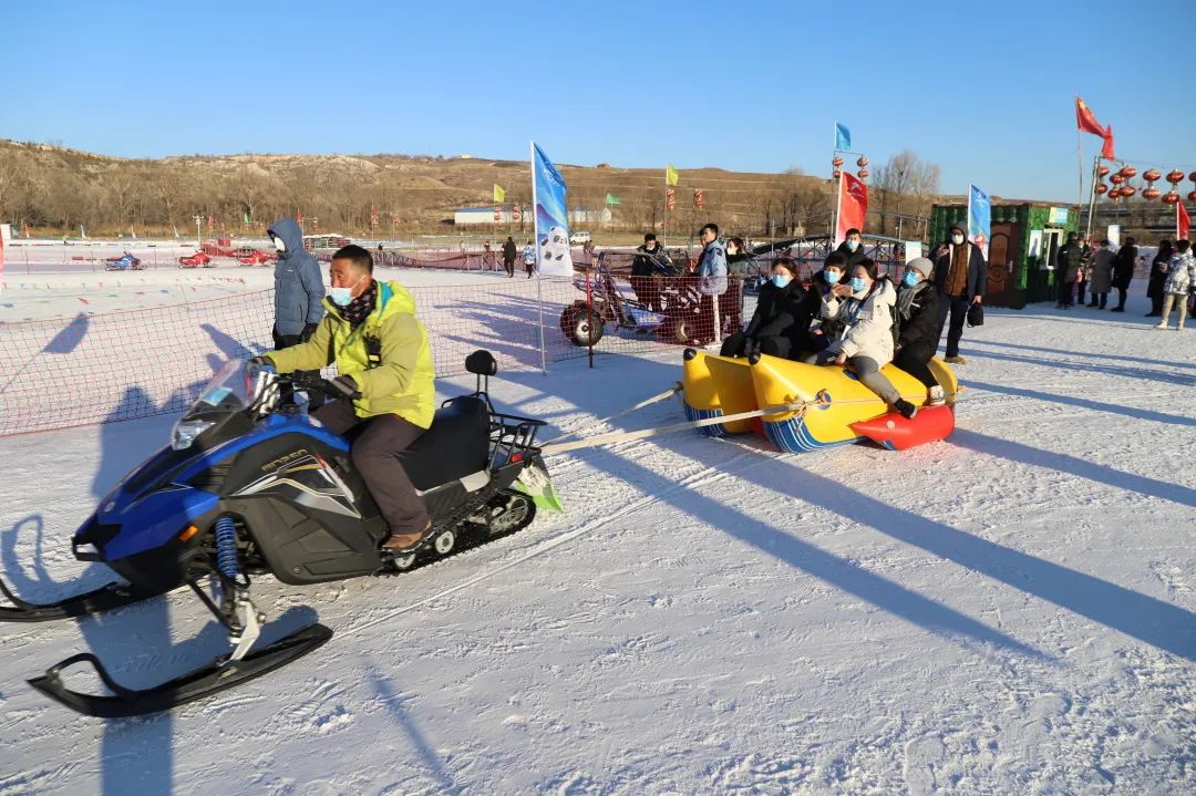 上海“乐园热”持续升温 “快乐经济”蓬勃发展