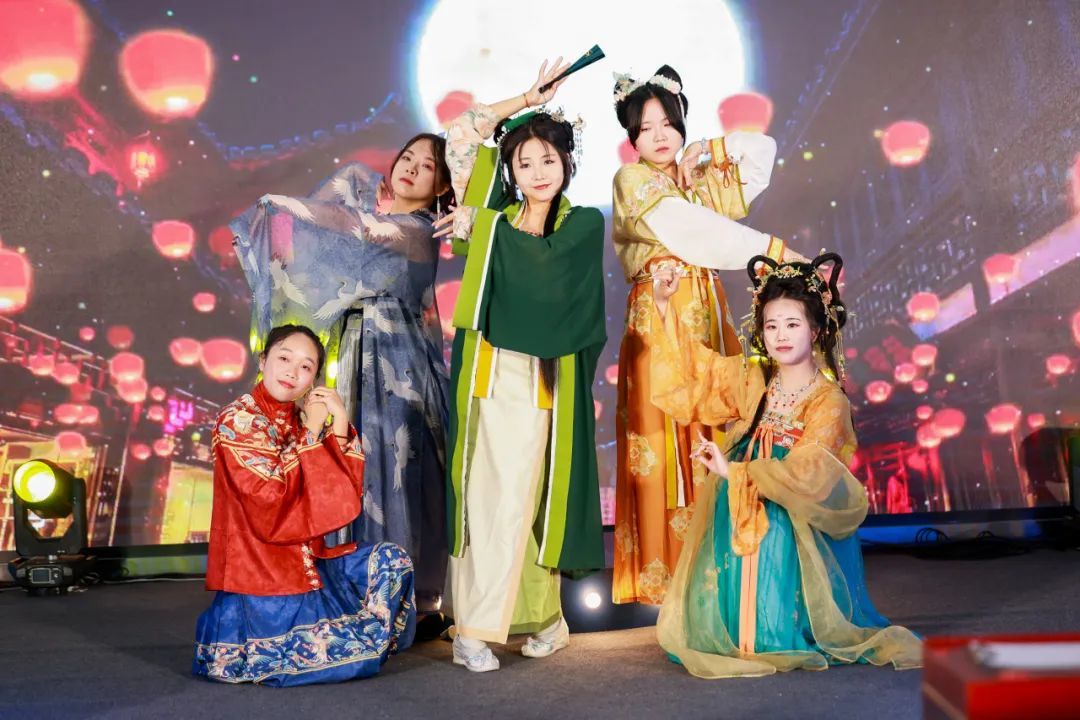 2025“汉语桥”故事会五大线下预赛区报名开启