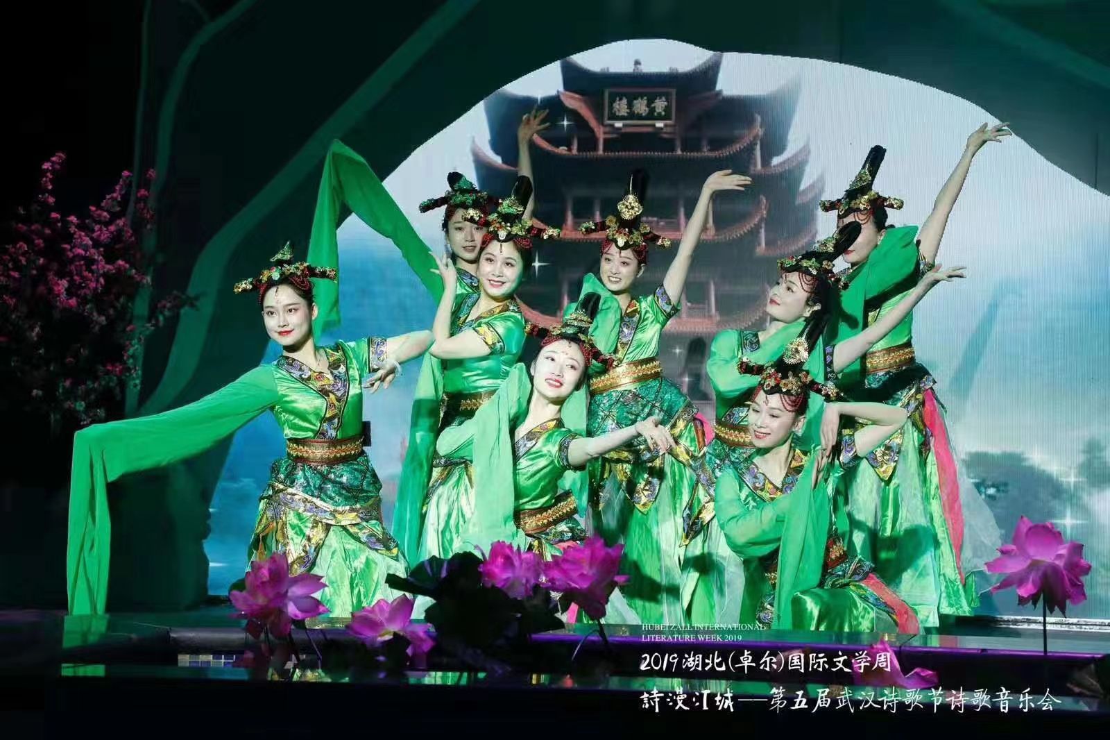 第十三届中国大学生电视节音乐诗会在福州举办