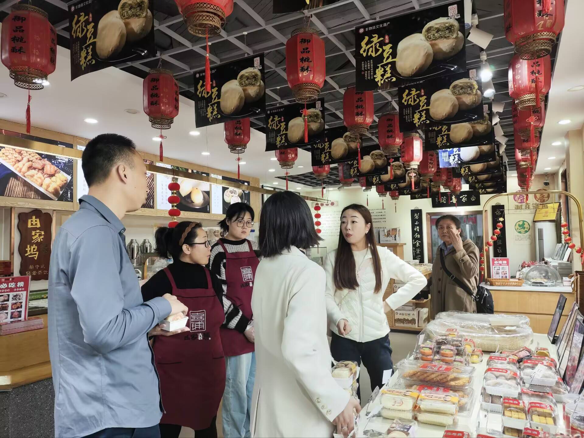 “非遗+科技”创新互动 京东“3C数码国补中国行”成都站点燃假日消费活力