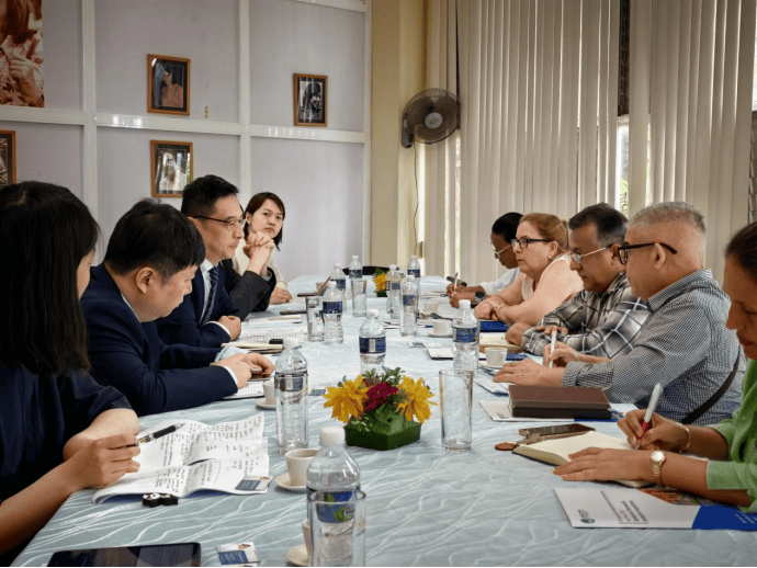 第八届进博会座谈会在西班牙马德里举办