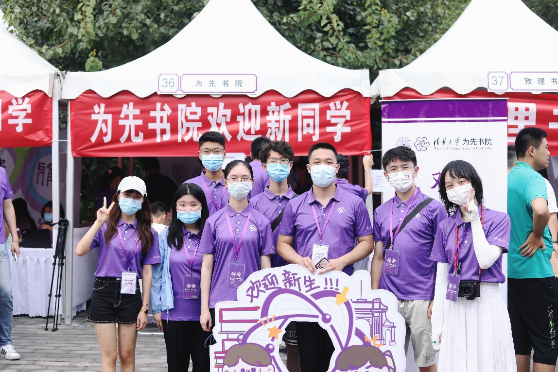 “2025无问西东国际对话展”在意大利罗马开幕