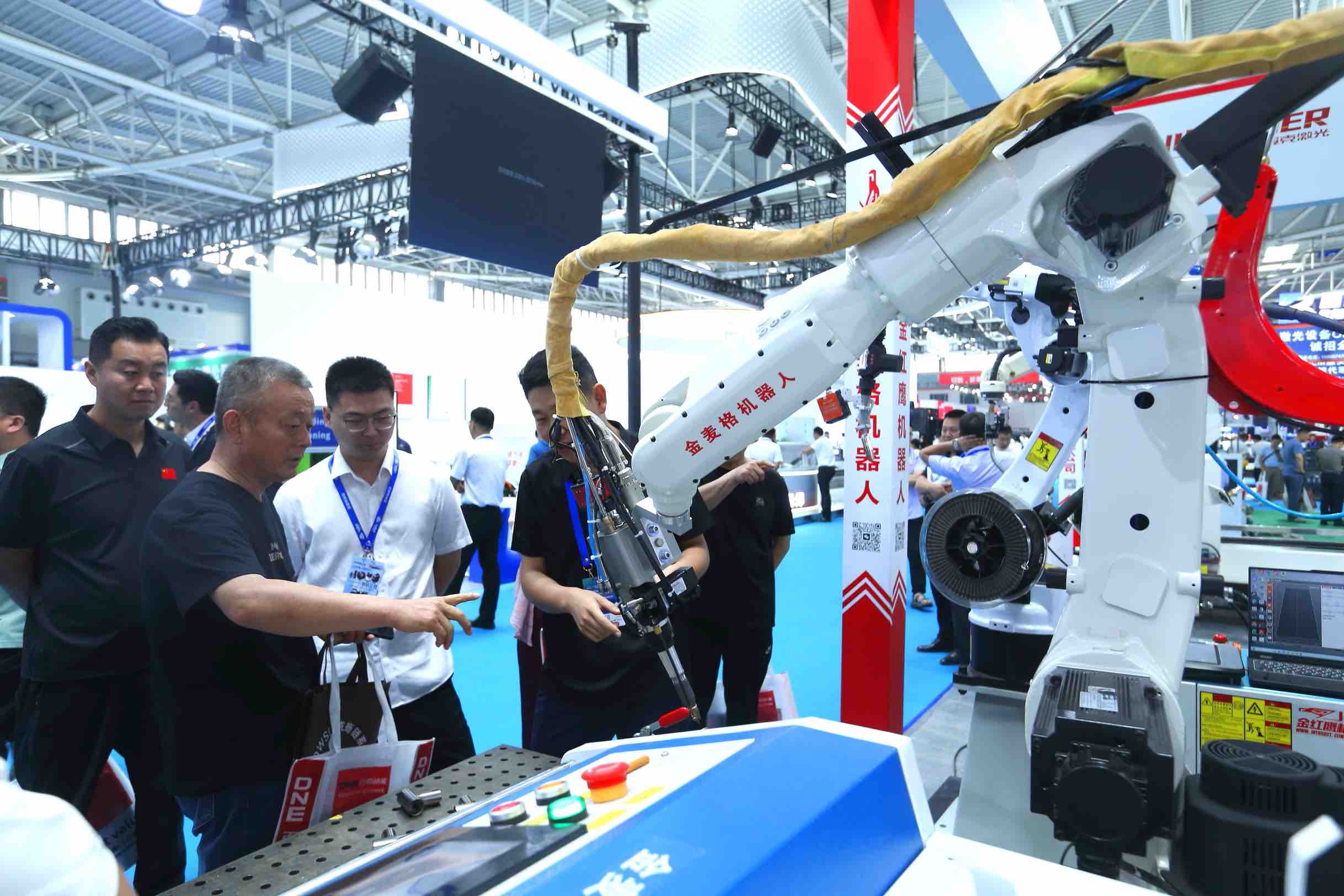 2025全球智能机械与电子产品博览会惠州推介会举办